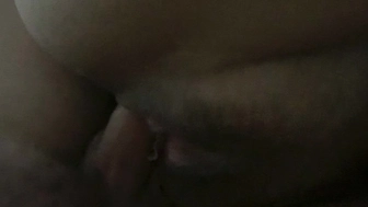 Feuchte schmatzende Muschi beim ficken