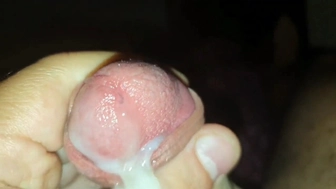 Abends allein im Bett