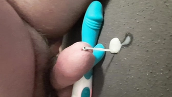 Mann hat Spass alleine