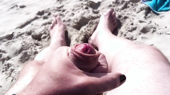 Am Strand wichsen