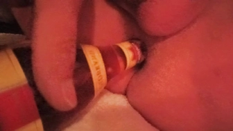 Anal mit Goldbrandflasche