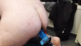 Erster Versuch mit der Fickmaschine