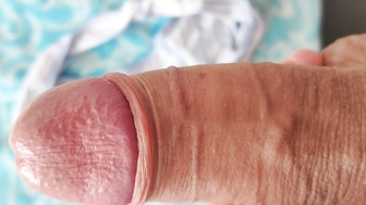 Ihr Höschen vollgespritzt