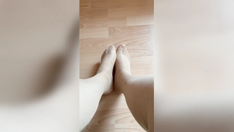 Wer möchte einen Footjob