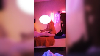 Im Puff den Schwanz wichsen