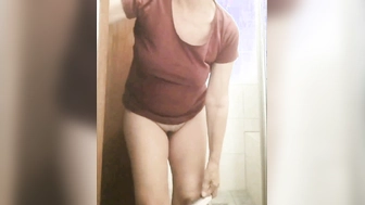 Zusehen  beim Duschen Teil 2