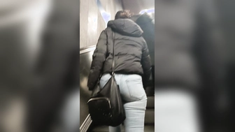 Kleine Frau mit Wahnsinns Arsch