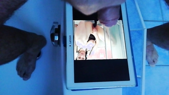 Wichsen beim Video gucken