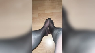 Wer möchte mir meine Füsse veredeln?
