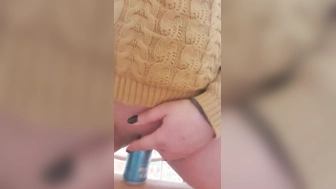 Redbull Dose in die Muschi geschoben