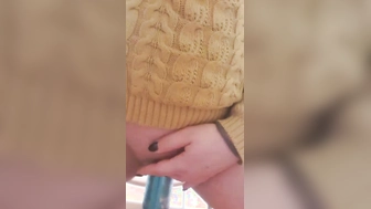 Redbull Dose in die Muschi geschoben