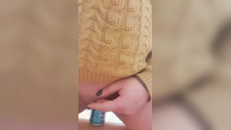 Redbull Dose in die Muschi geschoben