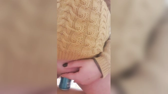 Redbull Dose in die Muschi geschoben