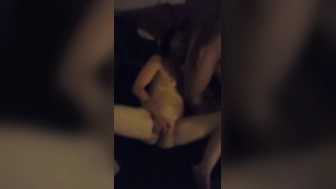 Freundin vom Fremdschwanz in den Mund gefickt