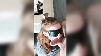 Blasen und lecken mit Maske die zweite