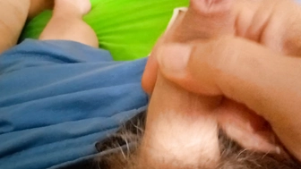 Der kleine Penis will spritzen