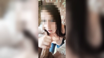Blowjob, er spritzt auf meine Titten ab