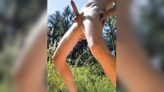 Im Wald mein Penis wichsen