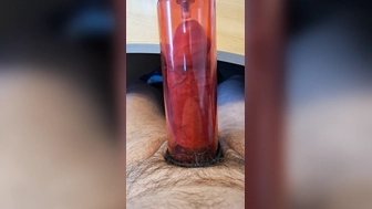 Penispumpe mal den Schwanz gepumt