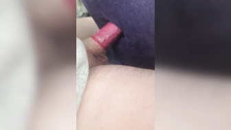 Sexkissen mit Kondom gefickt