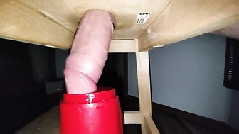 Wichsmaschine arbeitet