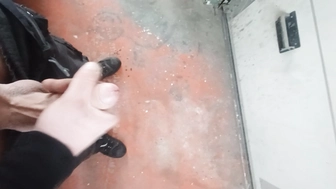 Abspritzen mindestens 1x täglich