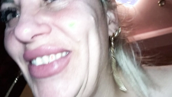 Fick mit Dreiloch fähiger MILF