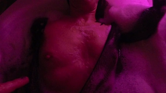 Kleine Titten im Netz