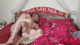 Gummipuppen Sex in 2.Stellungen mit abspritzen