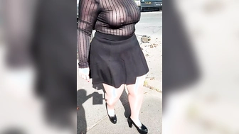 Petra Walknig frivol durch die Stadt