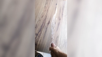 Großer Schwanz viel Sperma