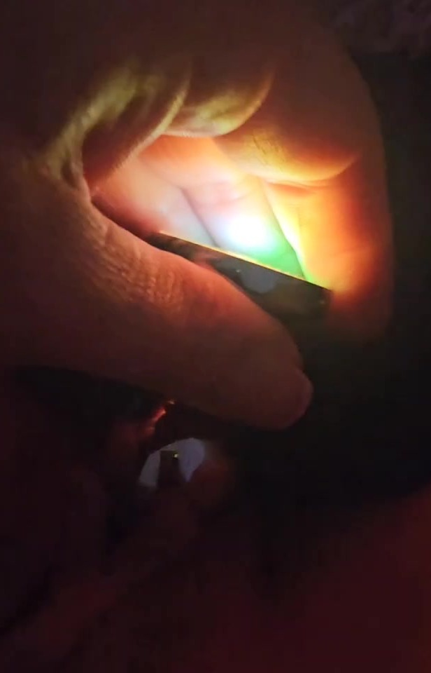 Selbstbefriedung mit dem Analplug befriedigt