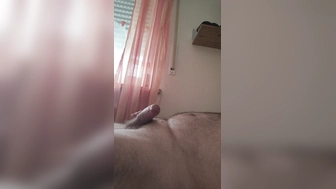 Behaarter Penis wichsen ist geil