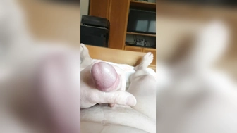 Musste wieder einmal Hand anlegen, da ich hier so geil gemacht werde