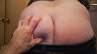 Auf den Po klatschen