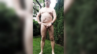 Free Hands Abspritzen im Garten