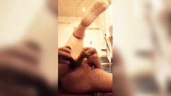 Mit zwei Dildos mein Arsch bearbeitet