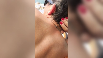 Outdoor Analsex an einem Strand