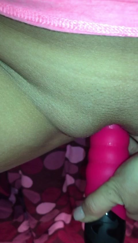 Freundin beim Vibratorfick