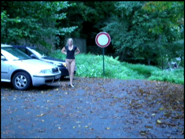 Parkplatz nackt auf dem Ãƒâ Ffentlicher