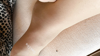 Braune Strumpfhose für einen Verehrer eingetragen.