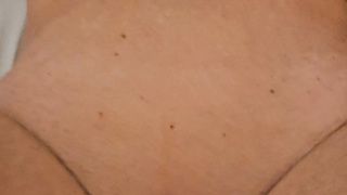 Mit dem Dildo schön gespielt