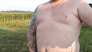 Nackt outdoor unterwegs