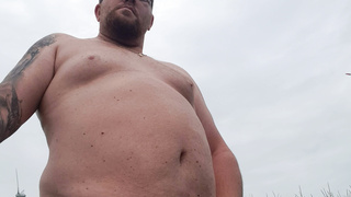 Nackt outdoor unterwegs