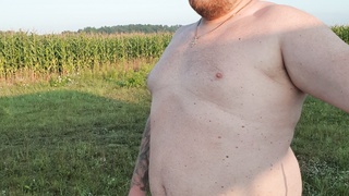 Nackt outdoor unterwegs