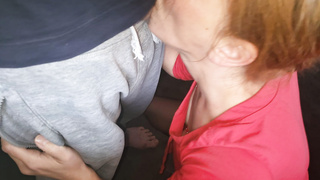 Yvonne bläst den Schwanz