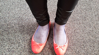 Lack Jumpsiut mit Pinken Ballarinas