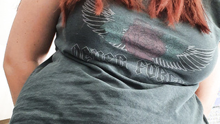 Freundin zeigt Muschi