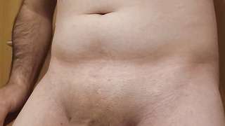 Jungschwanz blank rasiert