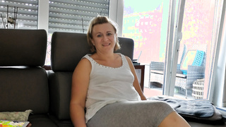 Das ist meine Frau Wanda , 47 Jahre alt